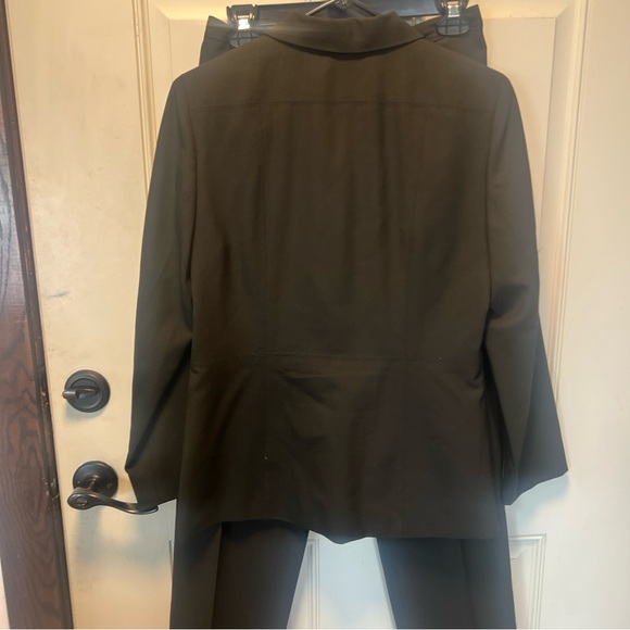 Ann Taylor Blazer Pant Suit Set Black Size 4 Pants 6 Jacket Fully Lined - Picture 7 of 9